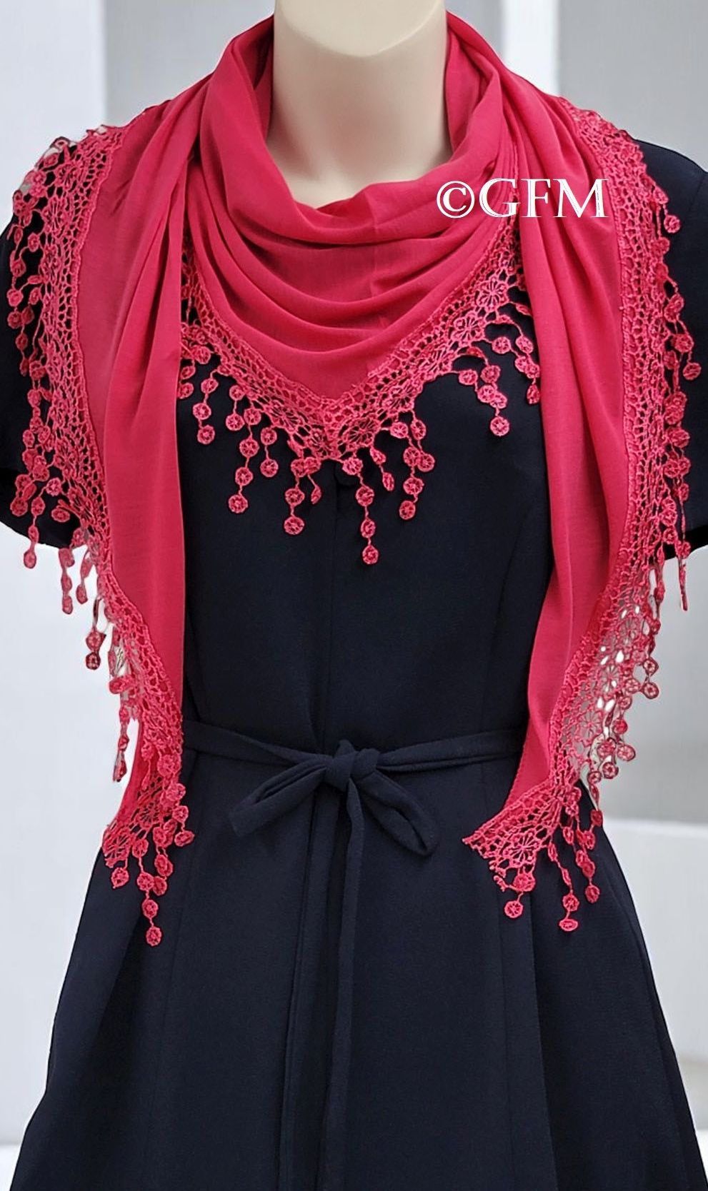 Triangle Scarf with Lace and Tassels - Fuchsia (TRI-PLN-CRTGLB)